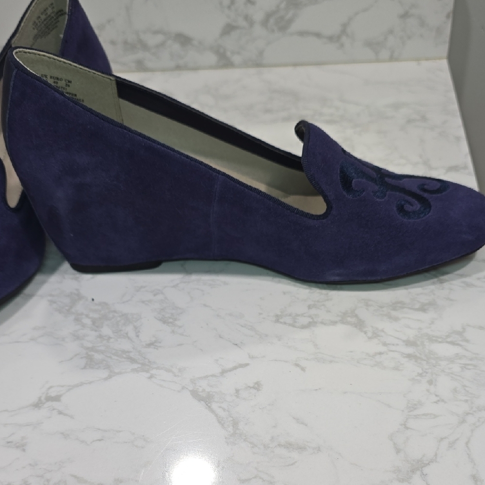 Hush Puppies Suede Wedges Woman's Size 8.5W - Picture 9 of 14